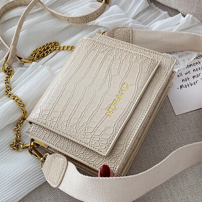 Crocodile pattern small bag women 2019 new Korean chain small square bag Joker retro shoulder Messenger bag
Crocodile pattern small bag women 2019 new Korean chain small square bag Joker retro shoulder Messenger bag