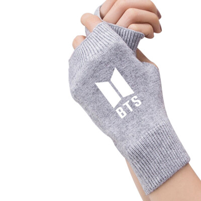 KPOP BTS EXO GOT7 TWICE SEVENTEEN WANNA ONE Same Gloves Five-finger Half-finger Knitted Gloves
KPOP BTS EXO GOT7 TWICE SEVENTEEN WANNA ONE Same Gloves Five-finger Half-finger Knitted Gloves