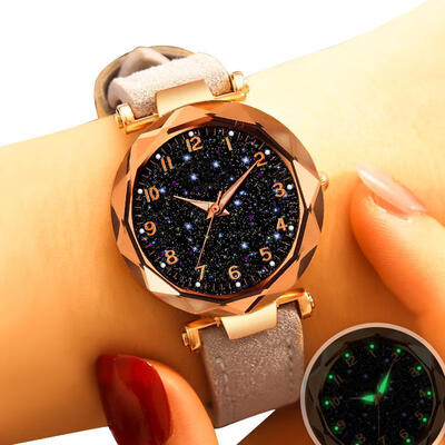 Fashion Women Bracelet Watch Leather Band Starry Sky Watches Quartz Wristwatch Numeral Star Clock Reloj Mujer
Fashion Women Bracelet Watch Leather Band Starry Sky Watches Quartz Wristwatch Numeral Star Clock Reloj Mujer