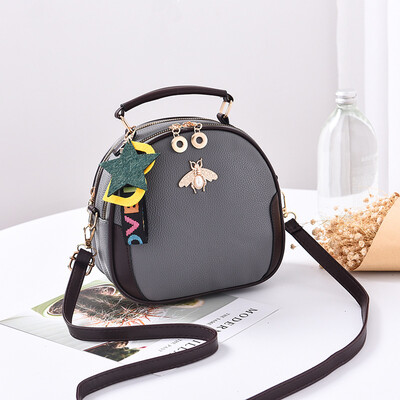2018 summer new casual single shoulder diagonal small bag Korean fashion womens bag slung small square bag
2018 summer new casual single shoulder diagonal small bag Korean fashion womens bag slung small square bag