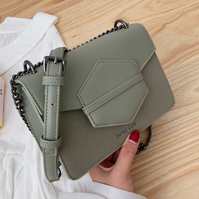 Autumn&winter womens new 2019 simple fashion single shoulder small square bag retro texture chain oblique satchel bag
Autumn&winter womens new 2019 simple fashion single shoulder small square bag retro texture chain oblique satchel bag