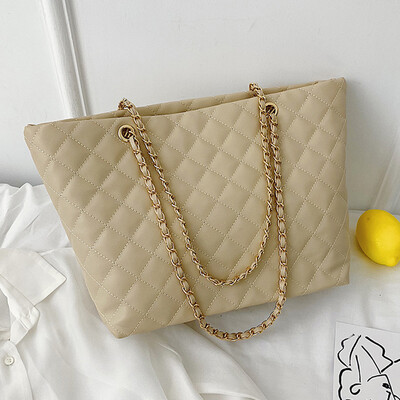 Summer handbag women 2019 new fashion foreign style large capacity Korean Joker shoulder tote bag
Summer handbag women 2019 new fashion foreign style large capacity Korean Joker shoulder tote bag