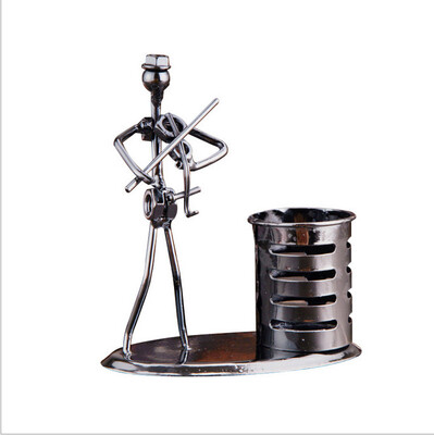 Iron art band pencil box office desktop decoration creative practical student gifts metal crafts
Iron art band pencil box office desktop decoration creative practical student gifts metal crafts