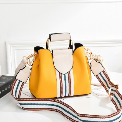 Baggage ladies in summer new small bags inclined to carry texture oceanic atmosphere one-shoulder bags simple wing bags
Baggage ladies in summer new small bags inclined to carry texture oceanic atmosphere one-shoulder bags simple wing bags