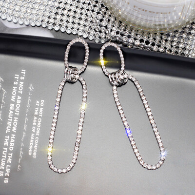 In 2019 the latest design creative temperament rectangular earrings generous&simple earrings gifts for women
In 2019 the latest design creative temperament rectangular earrings generous&simple earrings gifts for women