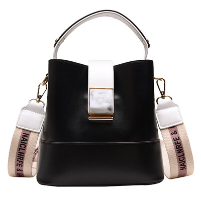 Womens bag fashion one-shoulder rhombic chain bag autumn&winter tide Korean version of the wild Messenger bag
Womens bag fashion one-shoulder rhombic chain bag autumn&winter tide Korean version of the wild Messenger bag
