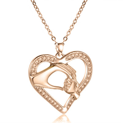 Women Mom Kid Fashion Hand-in-hand Heart-shaped Pendant Choker Short Necklace