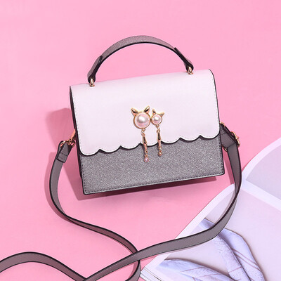 In summer the new small womens handbags are in vogue Korean mini handbags with one shoulder slung over one shoulder are versati
