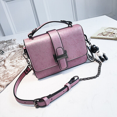 Oblique carry bag woman 2019 new fashion girl bag Korean version 100 lap small bag single shoulder ins super fire bag chain
Oblique carry bag woman 2019 new fashion girl bag Korean version 100 lap small bag single shoulder ins super fire bag chain