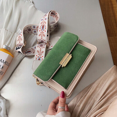 Bag female new Korean version of the wild shoulder Messenger bag fashion contrast color simple small square package tide
Bag female new Korean version of the wild shoulder Messenger bag fashion contrast color simple small square package tide