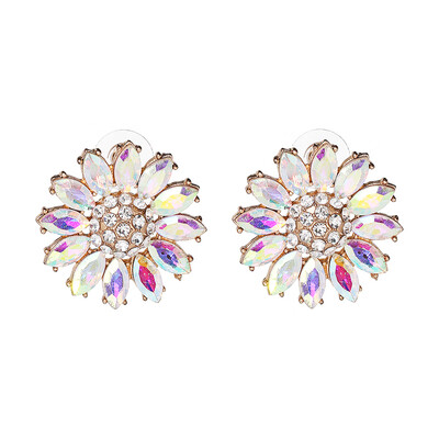 2019 Fashion Designer Jewelry Colorful crystal Pearl flower Stud Earrings for Women girls party ethnic Brincos simple oorbellen
2019 Fashion Designer Jewelry Colorful crystal Pearl flower Stud Earrings for Women girls party ethnic Brincos simple oorbellen