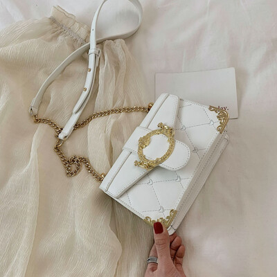 Summer new ins super fire bag female 2019 new Korean version of the wild single shoulder slung fashion chain small square bag
Summer new ins super fire bag female 2019 new Korean version of the wild single shoulder slung fashion chain small square bag