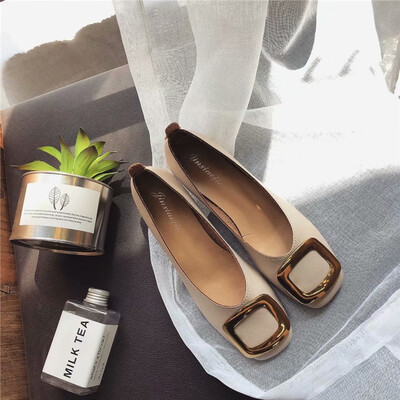 Net Red Rough-heeled Single Shoes Female Summer Style Night Wind Gentle Baitao Fairy Wind Retro Style Button Shallow Grandma Shoes 
Net Red Rough-heeled Single Shoes Female Summer Style Night Wind Gentle Baitao Fairy Wind Retro Style Button Shallow Grandma Shoes