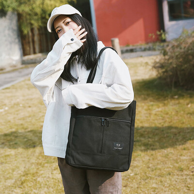 2019 new bag female slung Korean student canvas bag retro large capacity literary wild shoulder bag ins
2019 new bag female slung Korean student canvas bag retro large capacity literary wild shoulder bag ins