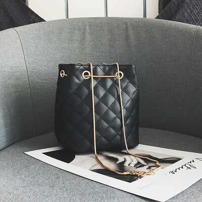 Lingge chain bag small fragrance bag female 2018 new wave Korean version of the wild single shoulder slung bucket bag small bag
Lingge chain bag small fragrance bag female 2018 new wave Korean version of the wild single shoulder slung bucket bag small bag