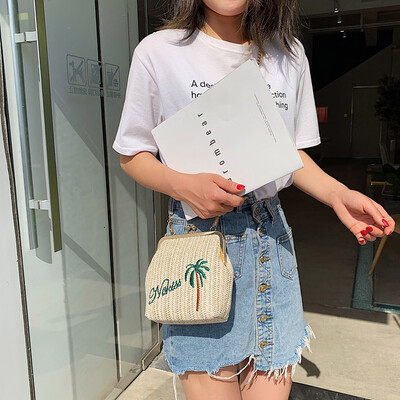 Tailored Womens Fashion Embroidery Hasp Woven Shoulder Bag Solid Woven Bag Beach Bag
Tailored Womens Fashion Embroidery Hasp Woven Shoulder Bag Solid Woven Bag Beach Bag