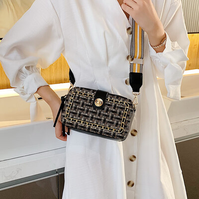 Advanced sense bag foreign air female bag 2019 new wave Korean version of the wild texture Messenger bag chain fashion small square bag
Advanced sense bag foreign air female bag 2019 new wave Korean version of the wild texture Messenger bag chain fashion small square bag