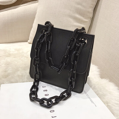 Autumn&winter on the new bag women 2019 new tide Korean retro solid color frosted small square bag Joker shoulder Messenger ba
Autumn&winter on the new bag women 2019 new tide Korean retro solid color frosted small square bag Joker shoulder Messenger ba