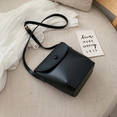 Net red mini bag ins advanced sense of foreign style womens bag summer new 2019 simple bucket bag Messenger bag
Net red mini bag ins advanced sense of foreign style womens bag summer new 2019 simple bucket bag Messenger bag