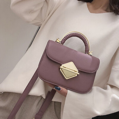 Qiao Bani 2019 new South Korea ins sleek minimalist metal buckle flip cover bag shoulder shoulder diagonal handbag
Qiao Bani 2019 new South Korea ins sleek minimalist metal buckle flip cover bag shoulder shoulder diagonal handbag