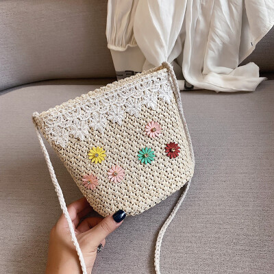 2019 new Sen cute flower woven bag little fairy wild temperament bucket bag fashion lace Messenger bag
2019 new Sen cute flower woven bag little fairy wild temperament bucket bag fashion lace Messenger bag