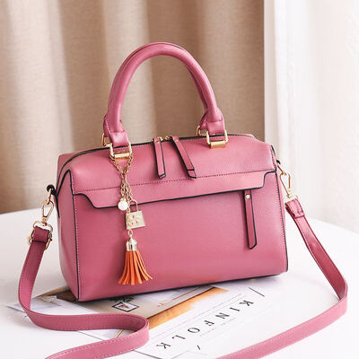 2019 new cool fashion casual womens bag elegant slung shoulder bag European&American bags
2019 new cool fashion casual womens bag elegant slung shoulder bag European&American bags