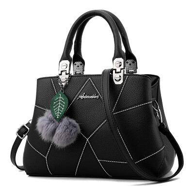 Moms bag lady Korean version Baitao Chao fashionable atmosphere simple shoulder slanting middle-aged handbag
Moms bag lady Korean version Baitao Chao fashionable atmosphere simple shoulder slanting middle-aged handbag