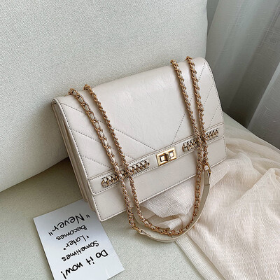 Qiao Bani 2019 new European&American style fashion street shooting solid color chain flip cover shoulder slant diagonal trend handbags
Qiao Bani 2019 new European&American style fashion street shooting solid color chain flip cover shoulder slant diagonal trend handbags