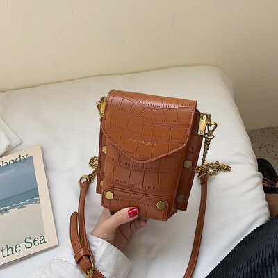 Girls small bag new Korean version of the chain shoulder bag fashion diagonal mobile phone bag tide 
Girls small bag new Korean version of the chain shoulder bag fashion diagonal mobile phone bag tide