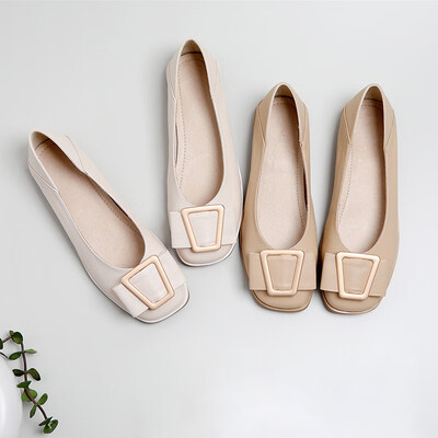 Step on the single shoes female autumn new small shoes square head Lok Fu shoes one foot leathe
Step on the single shoes female autumn new small shoes square head Lok Fu shoes one foot leathe