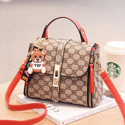 2019 spring new womens bag small square bag handbag Korean version of the shoulder bag cool tide Messenger bag
2019 spring new womens bag small square bag handbag Korean version of the shoulder bag cool tide Messenger bag