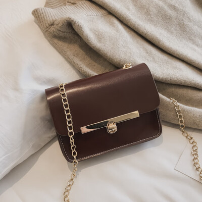 Messenger bag female 2018 new wave Korean version of the simple retro chain small square bag wild casual shoulder bag handbag
Messenger bag female 2018 new wave Korean version of the simple retro chain small square bag wild casual shoulder bag handbag