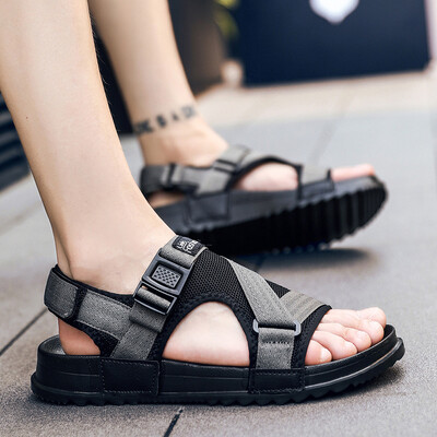 Summer sandals mens recreational beach dual-purpose Korean version of large size sandals wearing sports slippers
Summer sandals mens recreational beach dual-purpose Korean version of large size sandals wearing sports slippers