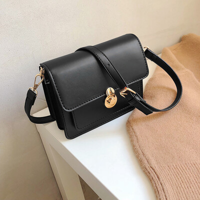 On the new chic small bag female retro wild simple 2019 new wave Korean version of the shoulder slung texture tofu bag
On the new chic small bag female retro wild simple 2019 new wave Korean version of the shoulder slung texture tofu bag