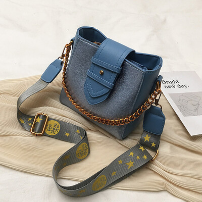 Ins bag female chic wild 2019 new wave Korean version of the slung shoulder wide-band large-capacity fashion bucket bag
Ins bag female chic wild 2019 new wave Korean version of the slung shoulder wide-band large-capacity fashion bucket bag