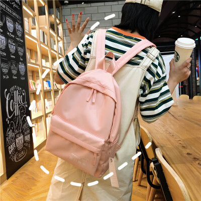 Schoolbag female college students shoulder bag Korean version of high school canvas antique feeling girls simple inswind BF campus
Schoolbag female college students shoulder bag Korean version of high school canvas antique feeling girls simple inswind BF campus