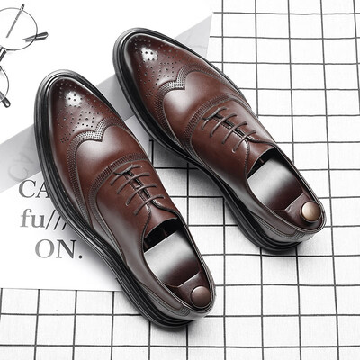 Leather Bullock mens shoes Korean version of the British tide shoes business dress breathable leather shoes pointed black wedding shoes 4019
Leather Bullock mens shoes Korean version of the British tide shoes business dress breathable leather shoes pointed black wedding shoes 4019