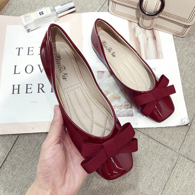 Butterfly-knotted Social Bean Shoes Women Spring Chic Square Head Shallow Mouth Single Shoes Flat Bottom Late
Butterfly-knotted Social Bean Shoes Women Spring Chic Square Head Shallow Mouth Single Shoes Flat Bottom Late