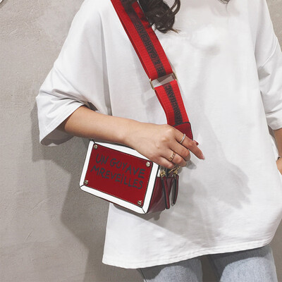 Net red pouch handbag 2019 new fashion shoulder bag French niche foreign summer wild ins messenger bag
Net red pouch handbag 2019 new fashion shoulder bag French niche foreign summer wild ins messenger bag