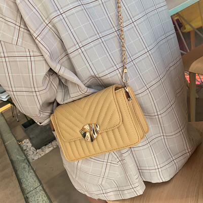 Net red pouch senior sense handbag 2019 new wild gas chain shoulder bag summer small fresh messenger bag
Net red pouch senior sense handbag 2019 new wild gas chain shoulder bag summer small fresh messenger bag