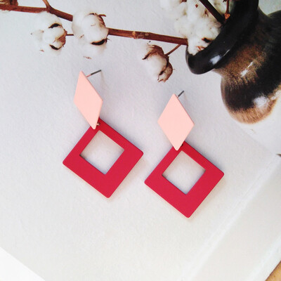 2019 new brand design candy color stitching earrings generous simple temperament summer earrings gifts Korean earrings for women
2019 new brand design candy color stitching earrings generous simple temperament summer earrings gifts Korean earrings for women