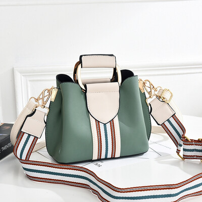 Baggage ladiesnew fashion summer bucket bag inclined to the Korean version of the simple 100-pack one-shoulder bag ins overheated
Baggage ladiesnew fashion summer bucket bag inclined to the Korean version of the simple 100-pack one-shoulder bag ins overheated