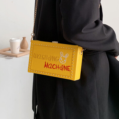 Bag female 2019 autumn Korean version of the network red small square bag female slung ins super fire personality mini box small square bag
Bag female 2019 autumn Korean version of the network red small square bag female slung ins super fire personality mini box small square bag