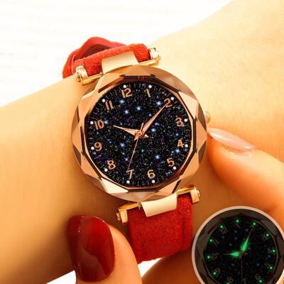 Fashion Women Bracelet Watch Leather Band Starry Sky Watches Quartz Wristwatch Numeral Star Clock Reloj Mujer
Fashion Women Bracelet Watch Leather Band Starry Sky Watches Quartz Wristwatch Numeral Star Clock Reloj Mujer