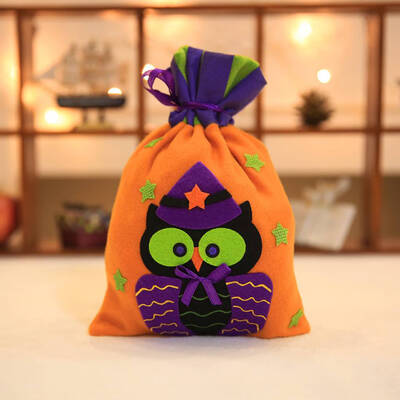 Napped Fabric Cloth Drawstring Candy Bags Trick-or-treaters Ornament Bags for Halloween Festival
Napped Fabric Cloth Drawstring Candy Bags Trick-or-treaters Ornament Bags for Halloween Festival