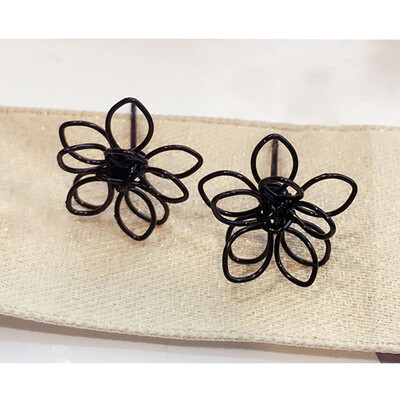 Elegant Charming Small Gold Ball Black Plum Flower Double Sides Stud Earring Prom Wedding Pressent
Elegant Charming Small Gold Ball Black Plum Flower Double Sides Stud Earring Prom Wedding Pressent