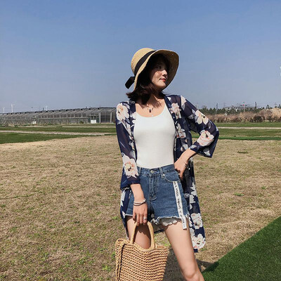 Summer Womens Blouse Mid-Length Chiffon Print Blue Begonia Sun Protection Clothing Seven-Point Sleeve College Cardigan One Size
Summer Womens Blouse Mid-Length Chiffon Print Blue Begonia Sun Protection Clothing Seven-Point Sleeve College Cardigan One Size