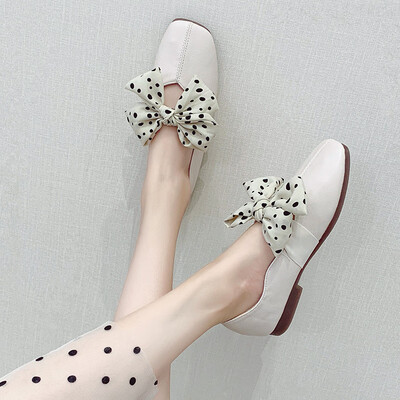 Flat shoes single shoes low uppers soft soles comfortable pregnant womens shoes mothers shoes driving shoes leather shoes
Flat shoes single shoes low uppers soft soles comfortable pregnant womens shoes mothers shoes driving shoes leather shoes