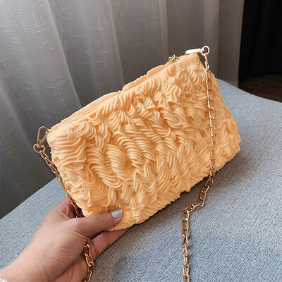 Small bag female new wild simple chain single back diagonal cross-sleeve fashion casual small square bag
Small bag female new wild simple chain single back diagonal cross-sleeve fashion casual small square bag