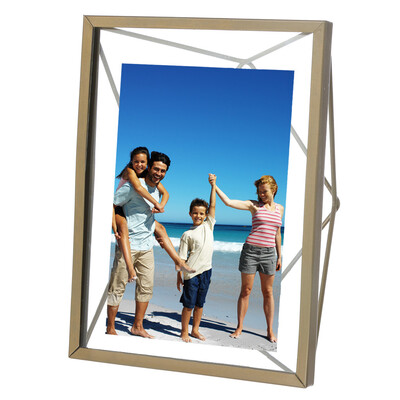 Siaonvr Geometric Metal Photo Frame With Frame Decorative Ornaments 6×8Inch BlackGold 
Siaonvr Geometric Metal Photo Frame With Frame Decorative Ornaments 6×8Inch BlackGold